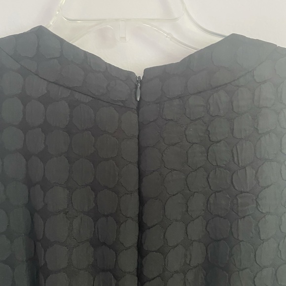 TAYLOR size 6 little black dress with neck embellishment - Picture 7 of 7